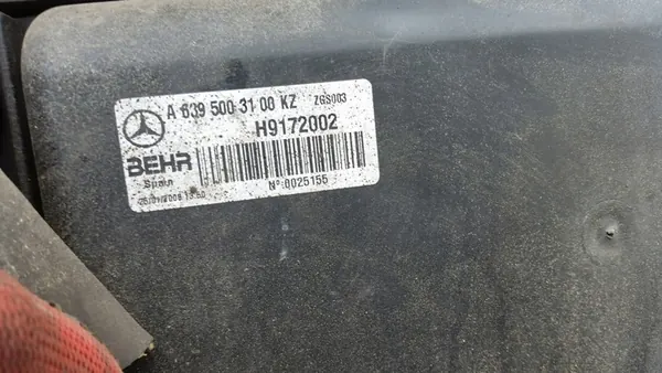 MERCEDES VITO W639 03- 2.2 CDI Framskärm image 10