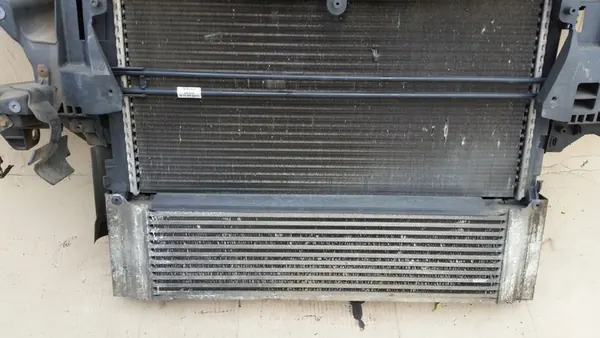 MERCEDES VITO W639 03- 2.2 CDI Framskärm image 2