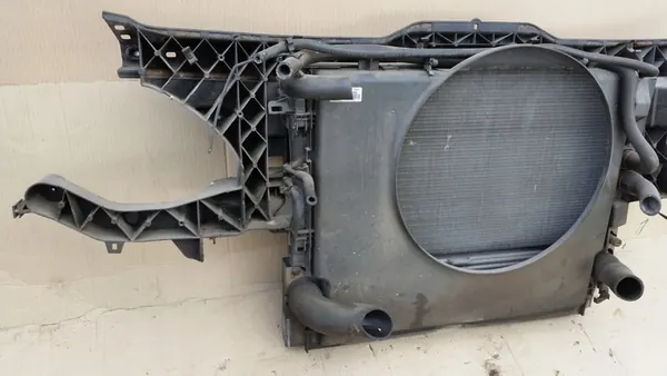 MERCEDES VITO W639 03- 2.2 CDI Framskärm image 8