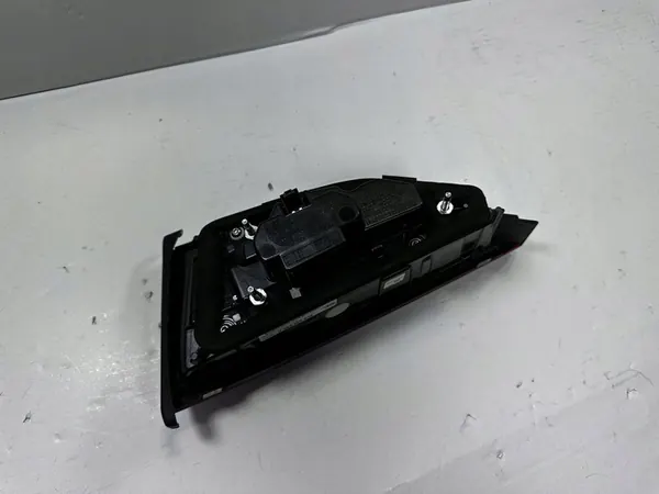 RS3 A3 8V5 Sedán Luz Trasera Izquierda LED Matrix 8V5945093D image 2