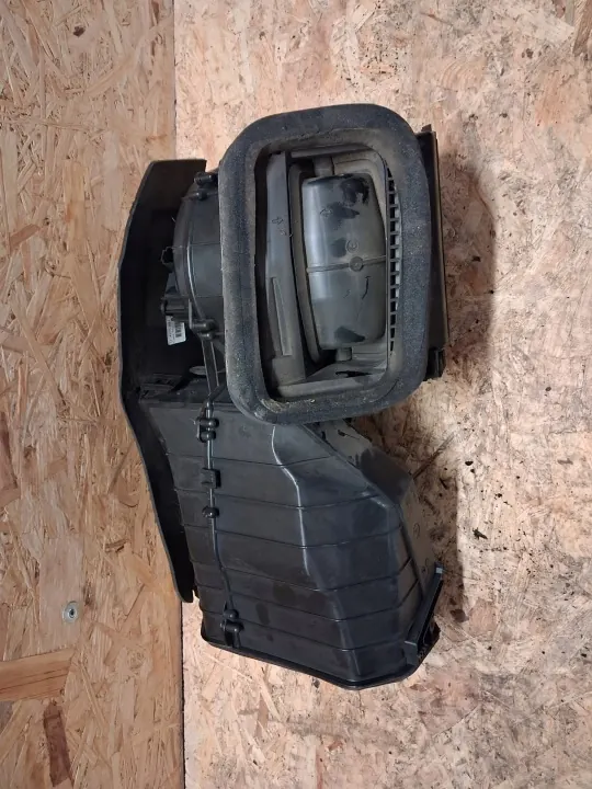 Audi A6 C7 Allroad 3.0 TDI Verwarmingsventilator 4G1820005J image 3