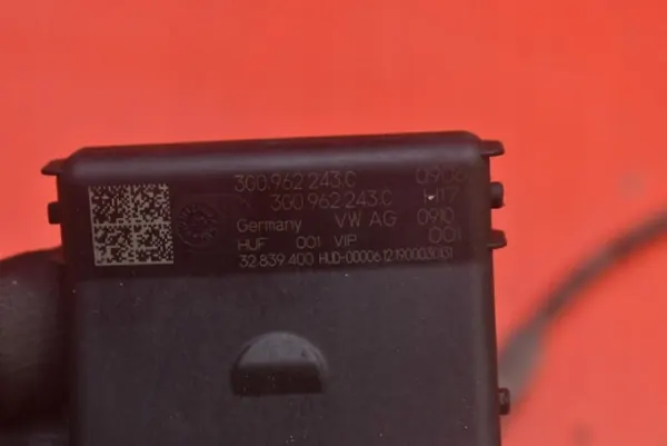Capteur Module Ouverture Hayon OEM 3G0962243C image 4