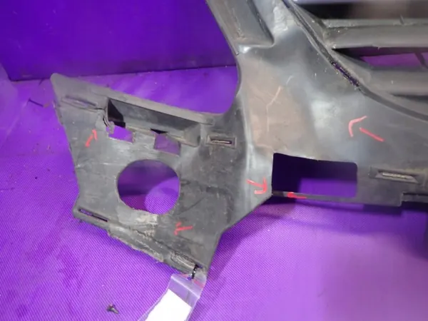 Opel Corsa D 06-11 Puskurigrilli OEM 13179940 image 3