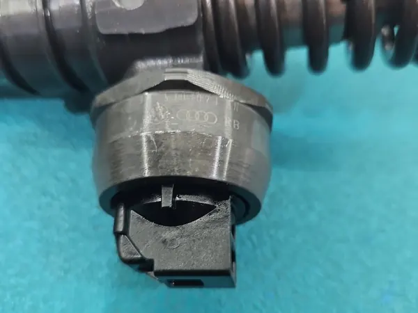 Pompe à lave-glace OEM 0414720313 testée 1.9 TDI image 3
