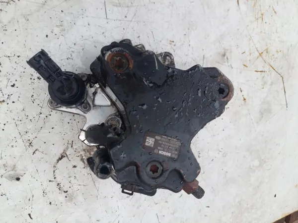 Bomba de inyección OEM 33100-27400 2.0 CRDI image 3