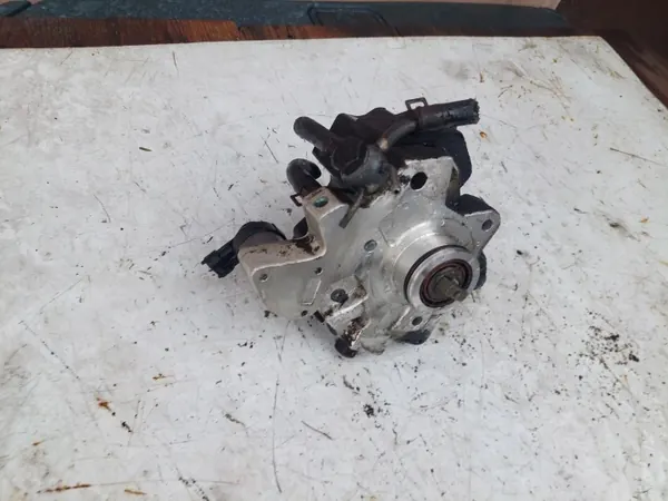 Bomba de inyección OEM 33100-27400 2.0 CRDI image 5