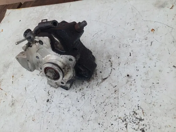 Bomba de inyección OEM 33100-27400 2.0 CRDI image 6