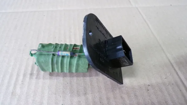Lada Kalina Weerstand OEM ŁADA KALINA REZYSTOR OPORNICA image 3