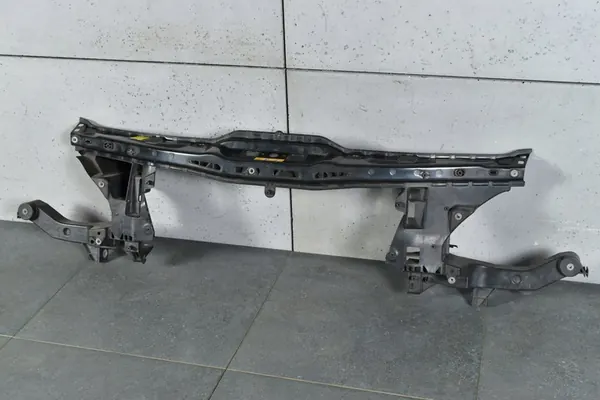 MERCEDES VITO 2 Främre Förstärkning A6398800003 OEM image 4