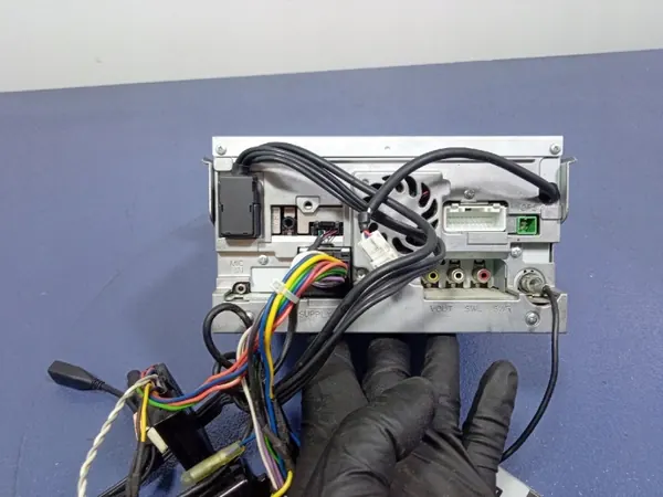 Pioneer AVIC-F9310BT Radio OEM Ambit-985027-AVIC-F9310BT image 4