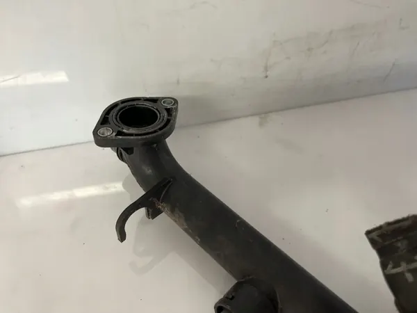 Vesiputki AUDI A6 C7 06E121045AB image 5