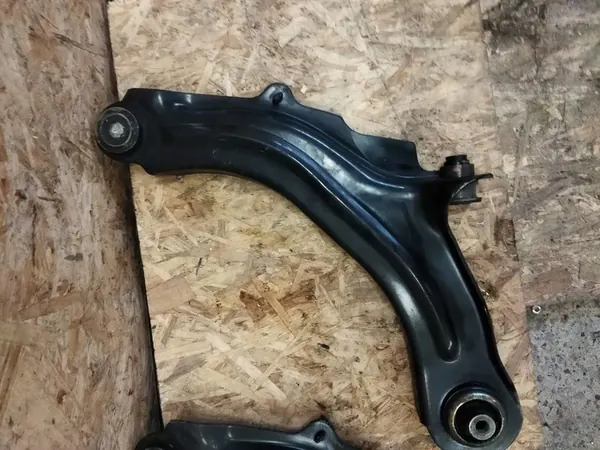 Renault Megane II Braccio Oscillante Anteriore Destro OEM 8200298455 image 5