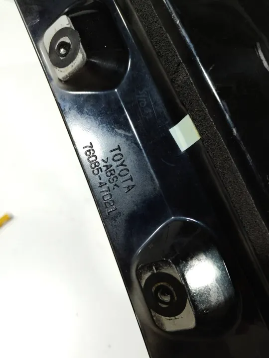Spoiler Toyota Prius II OEM 76085-47021 - Occasion image 9