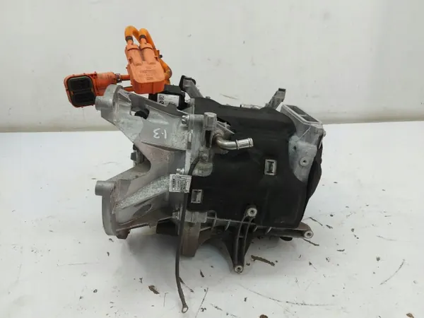 Motor eléctrico BMW i3 OEM 7613560 - Usado image 4