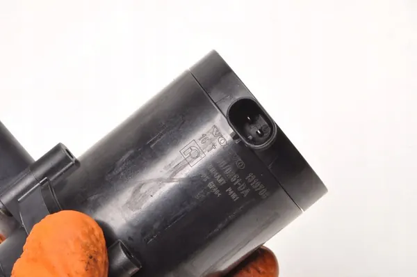 VOLVO XC60 I S60 V60 II Vattenpump 1319708 image 3