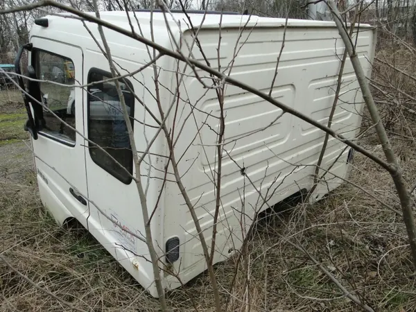 Mercedes Atego Cabine OEM 1234 - Gebruikte staat image 3