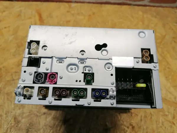 Radio CD Navigation Mercedes W218 OEM A2189006503 image 3