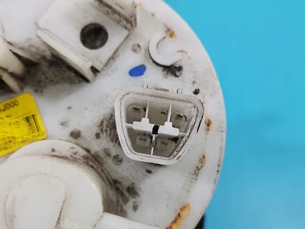 Bomba de Combustível Hyundai I20 I 08-14 1.4 16V OEM 31110-1J000 image 5