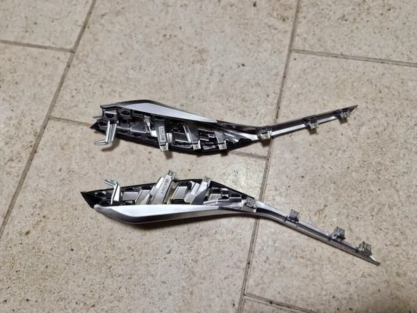BMW OE 6997205/6997207 Cache Tunnel Gauche/Droit image 5