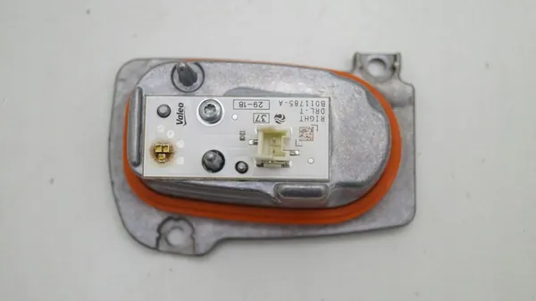 LED Modul Rechts AUDI A3 RS3 8V0 Valeo OEM image 3