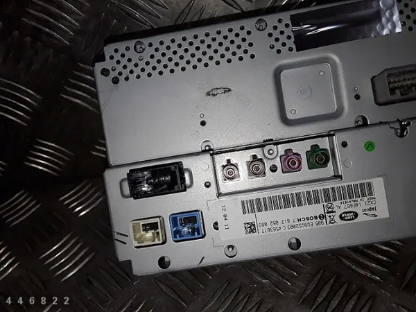 Jaguar XF näyttöruutu OEM CX2314F667AL - Käytetty image 5