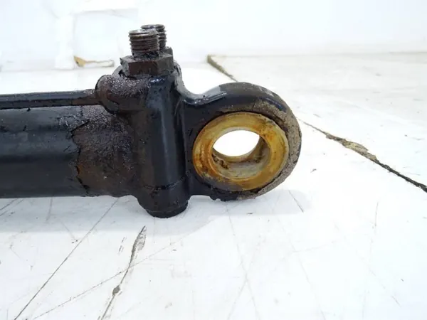 Vérin de basculement cabine OEM LORK-1-525235 MAN TGX image 3