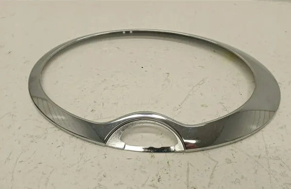 OEM 1305590007 Chrom-Scheinwerferreflektor Rechts Vorne image 2