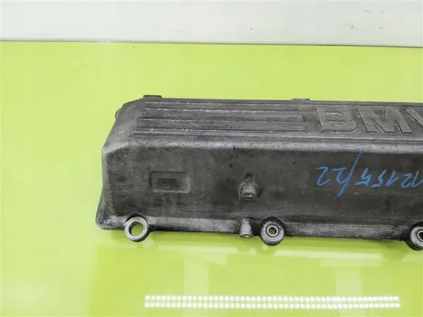 Couvercle de soupape BMW 5 E39 TD 96-03 R - Pièce OEM image 7