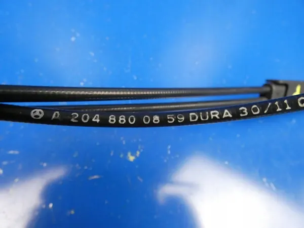 Motorhuvöppningskabel Mercedes C W204 image 2