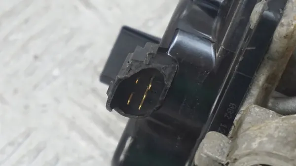 EGR-venttiili AUDI VW TDI 03L-131-512-CD image 2