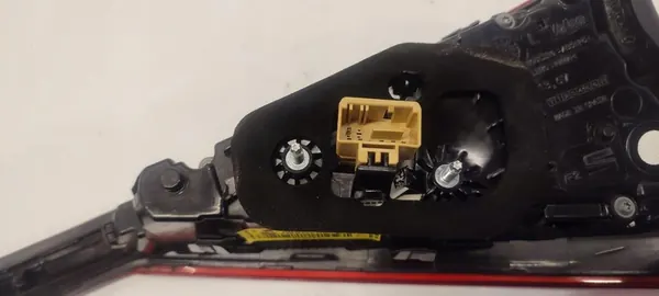 SEAT TARRACO LUZ TRASERA IZQUIERDA RHD 5FJ945095A KTL image 4