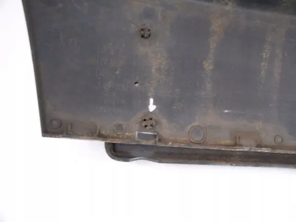 Volkswagen Golf 5 GTI Grill Insert 1K0853651 E image 6