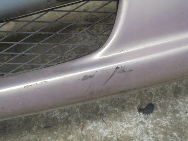 Paraurti anteriore Toyota Yaris I XP10 1999-2002 image 10