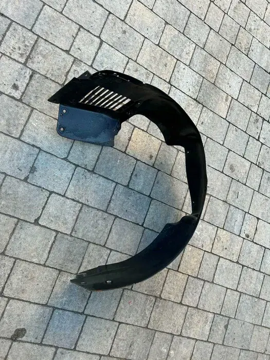 Front Right Wheel Arch 8N0821172B Audi TT image 2