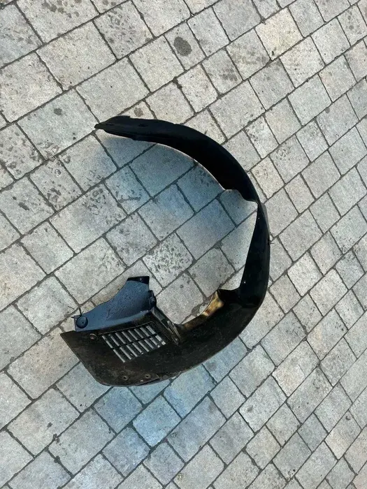 Front Right Wheel Arch 8N0821172B Audi TT image 6