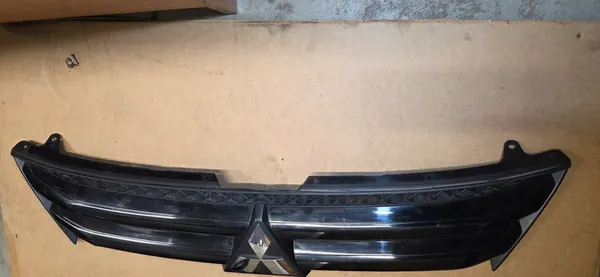 Mitsubishi Eclipse Cross Grill 7450B072 17-21 image 4