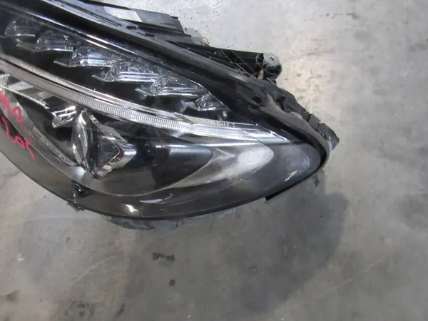 Linker koplamp Mercedes-Benz C W205 A2059067503 image 3