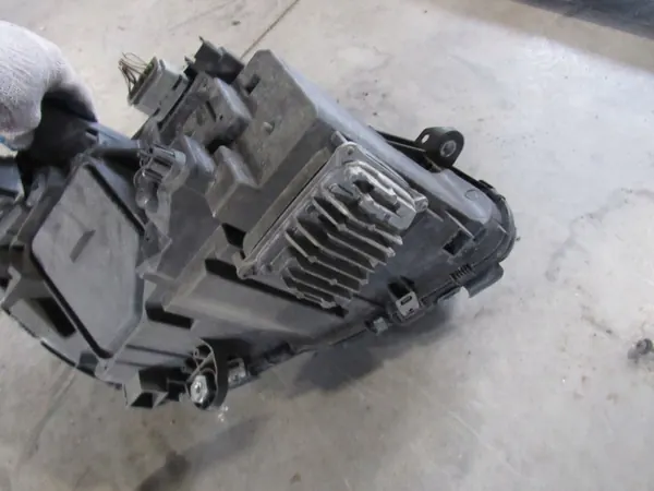 Linker koplamp Mercedes-Benz C W205 A2059067503 image 5