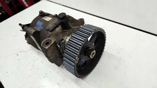 KIA Carnival 2.9 CRDI Kraftstoffpumpe 2001-2006 OEM 33100-4X700 image 3