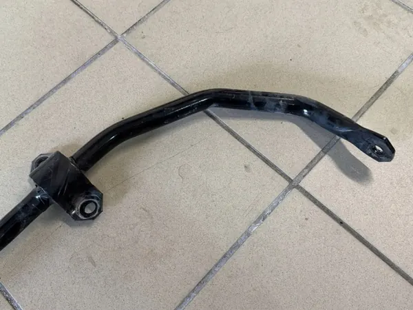 Etutukivarsi OEM 488040D010 Toyota Yaris Crossille image 3