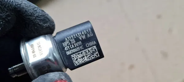 Sensor de pressão de combustível Q5 2.0 TFSI Audi A4 B9 A5 06K906051C image 2