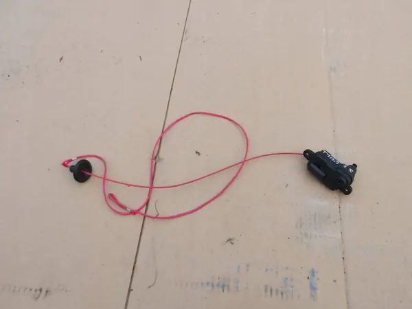 Brandstofklepmotor OEM SILNICZEK KLAPKI WLEWU PALIWA image 2