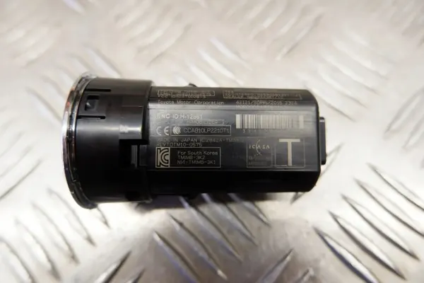 Start/Stop-painike OEM 8961130133 Lexus RX Hybridille image 3
