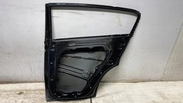 KIA SPORTAGE IV Höger Bakdörr 2015-2021 OEM 77004F1000 image 5