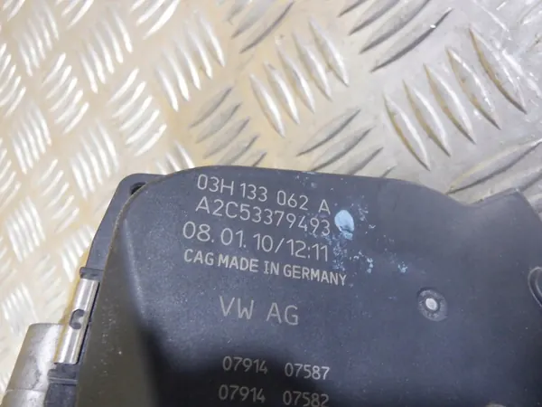 Corpo de borboleta VW AUDI 3.2 3.6 FSI 03H133062A image 4