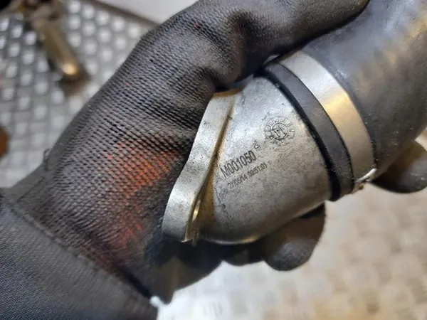 Tubo intercooler VW PASSAT B7 2.0L benzina 2013 04L131521G image 3