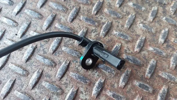 Sensor ABS traseiro 2019 Buick Encore I 42450319 image 5