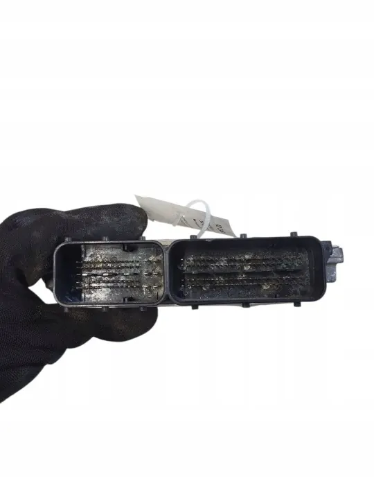 Contrôleur injection Mercedes-Benz Sprinter W906 A6519010702 image 3