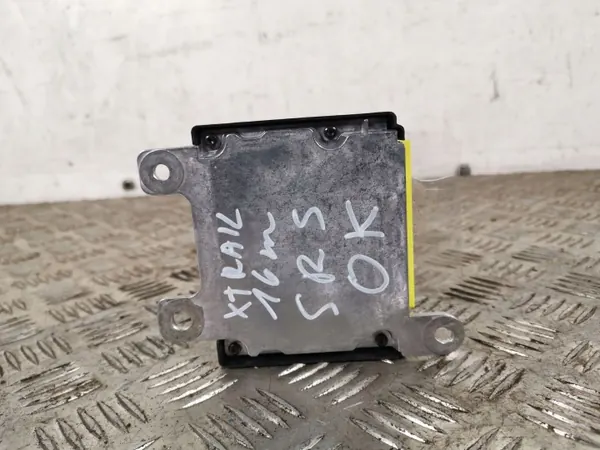 Nissan Airbag-controller OEM FBZ13171 - Gebruikt image 2