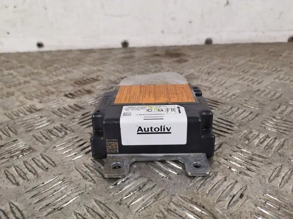 Nissan Airbag-controller OEM FBZ13171 - Gebruikt image 4